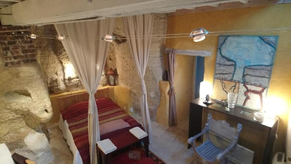 Troglodyte Loft Bed & Breakfast Thoré-la-Rochette Екстериор снимка