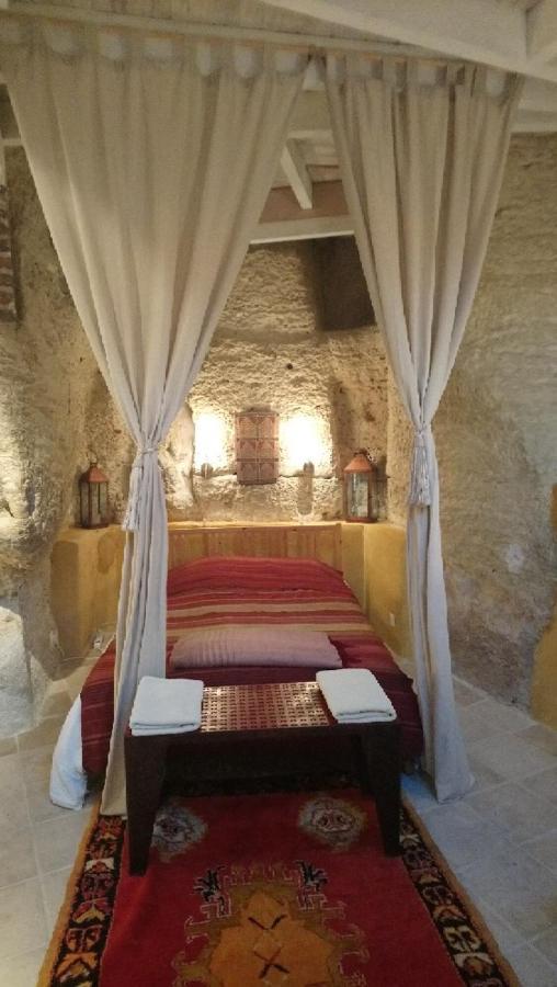 Troglodyte Loft Bed & Breakfast Thoré-la-Rochette Екстериор снимка