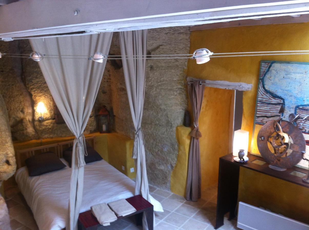 Troglodyte Loft Bed & Breakfast Thoré-la-Rochette Екстериор снимка