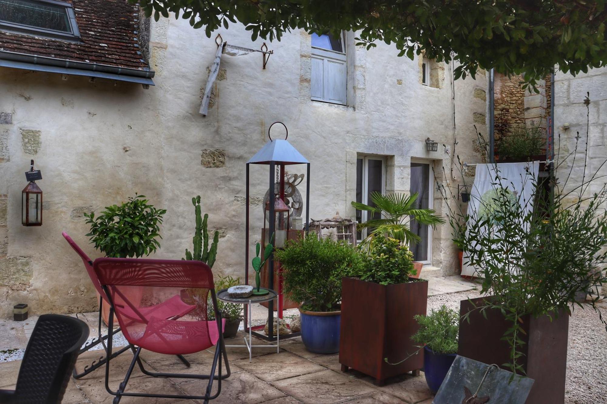 Troglodyte Loft Bed & Breakfast Thoré-la-Rochette Екстериор снимка
